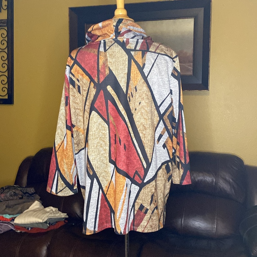 Alfred Dunner Geometric Patterned Hoodie - Picture 4 of 5